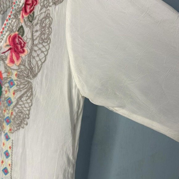 Johnny Was White Floral Embroidered Tunic Blouse - Small $258 - Picture 7 of 7